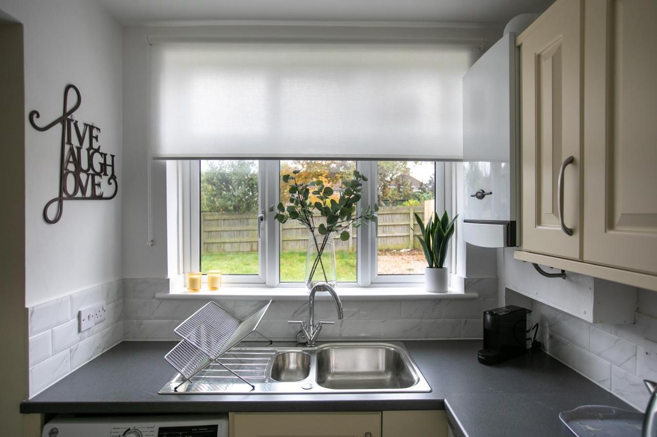 Ludlow Drive 3 Bed Contractor Family Town House In Melton Mowbray Eksteriør billede